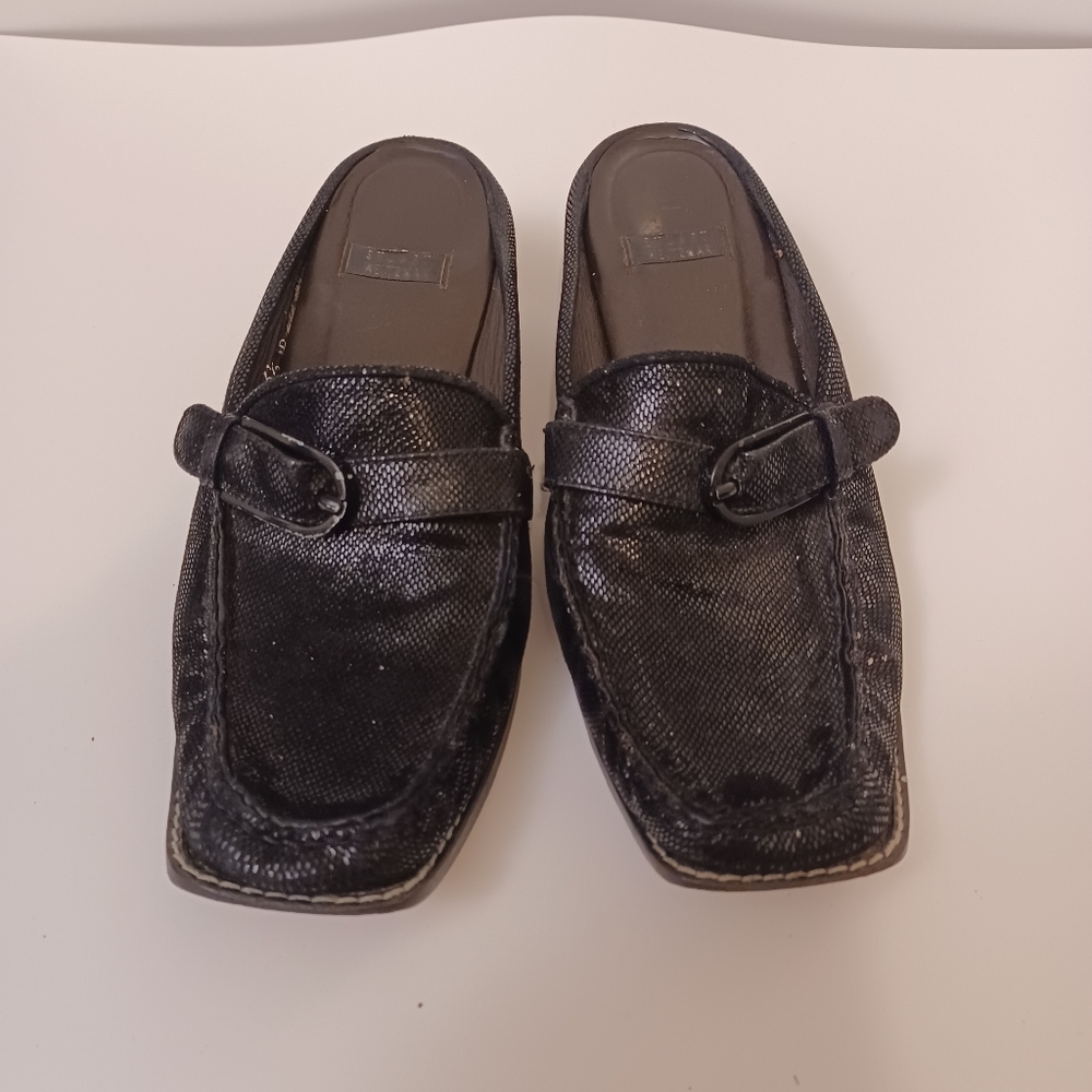 Stuart Weitzman Balck Leather Mules Size 6.5 - image 3